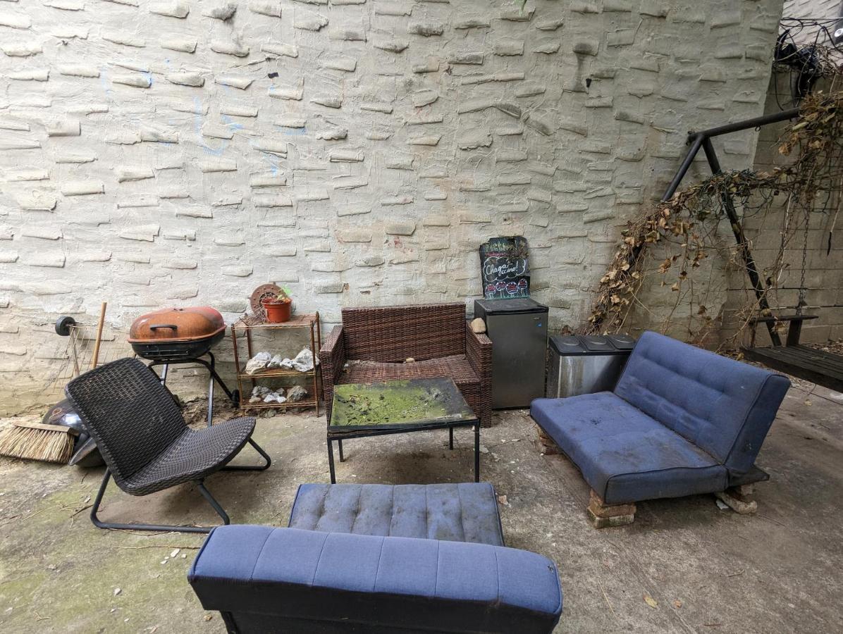 Central & Affordable Williamsburg Small Room Nueva York Exterior foto